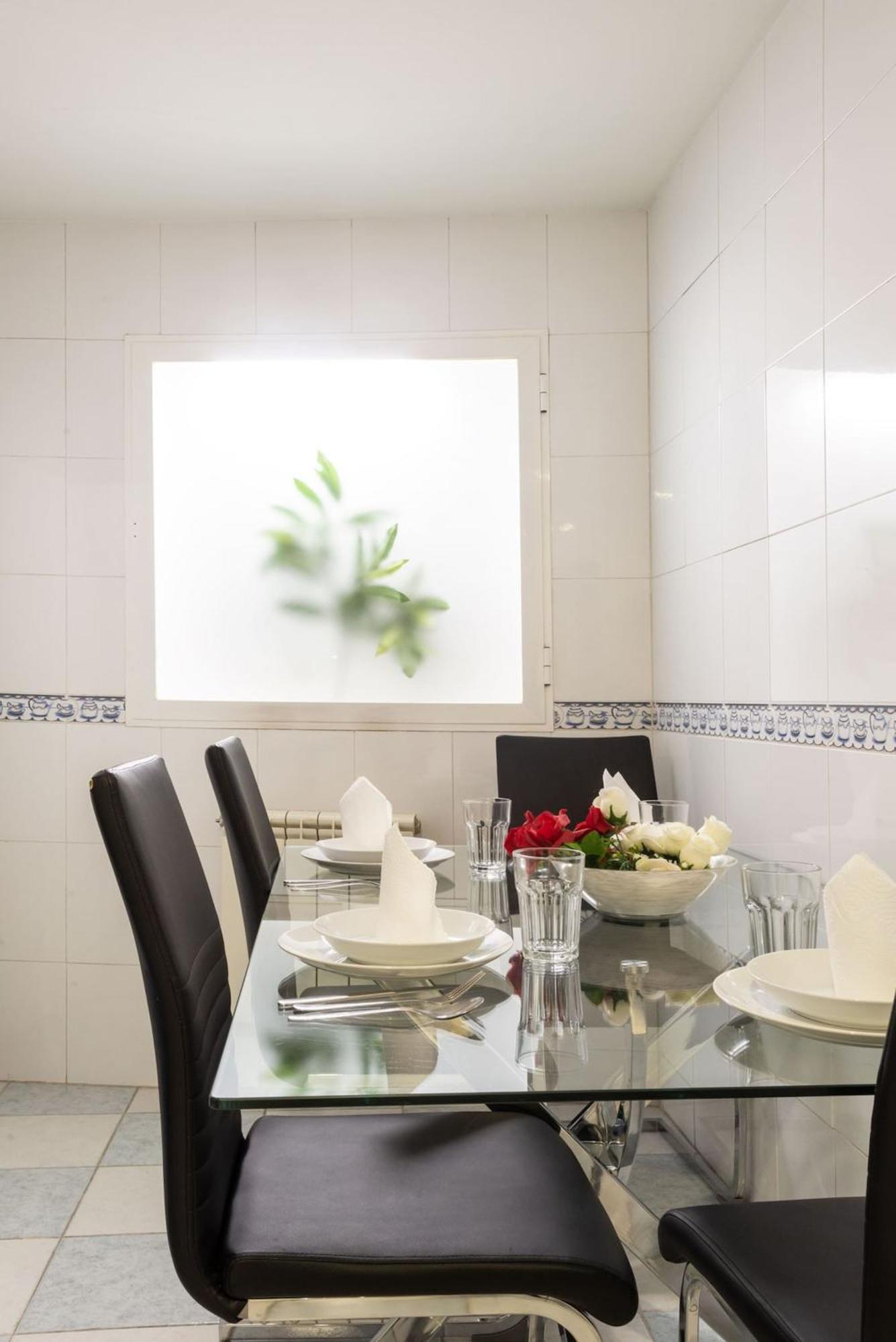 Apartamentos Day Madrid Tribunal Centro Gran Via Sol 외부 사진