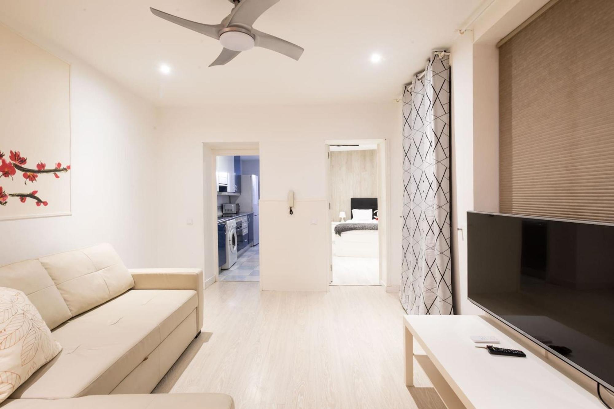 Apartamentos Day Madrid Tribunal Centro Gran Via Sol 외부 사진