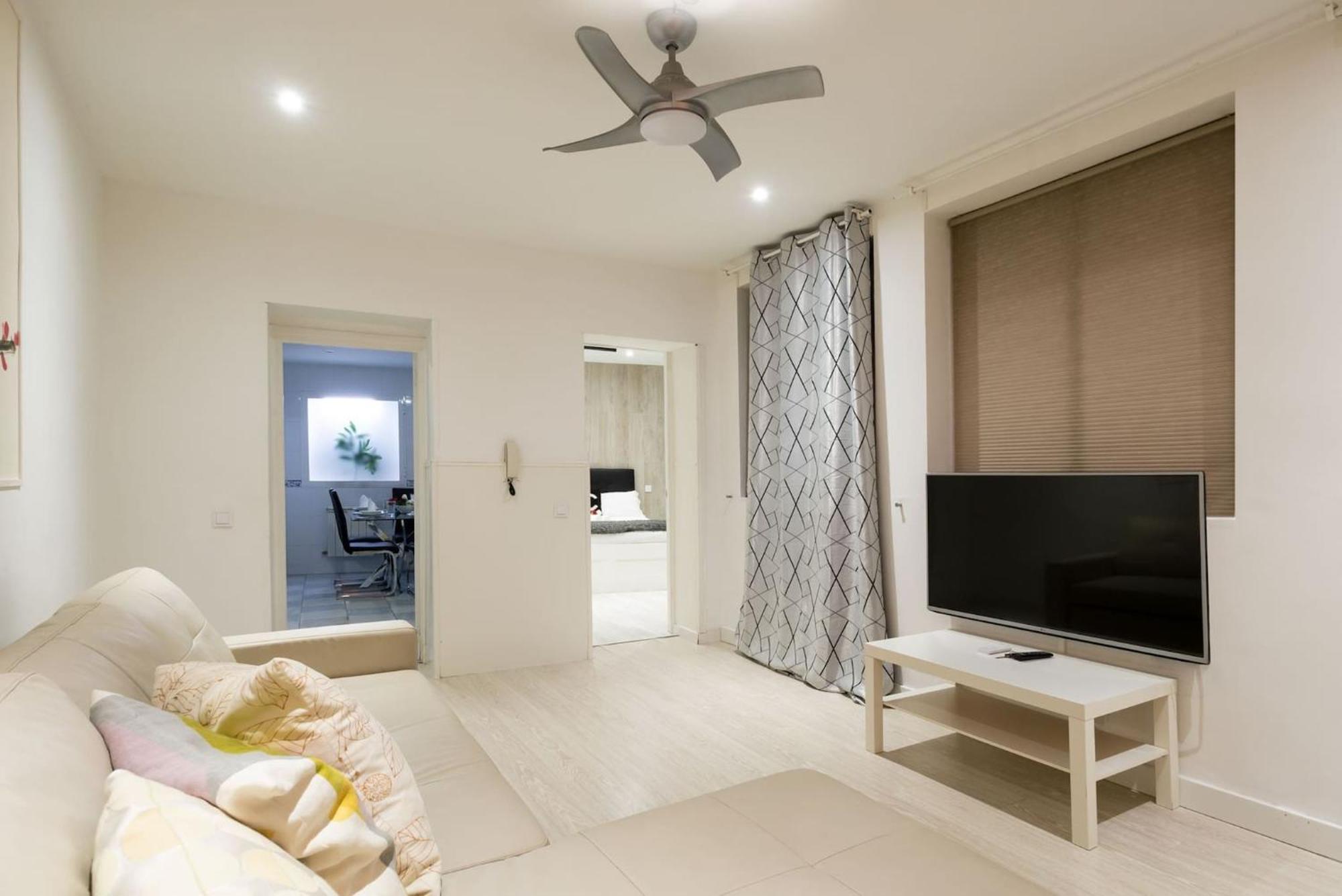 Apartamentos Day Madrid Tribunal Centro Gran Via Sol 외부 사진