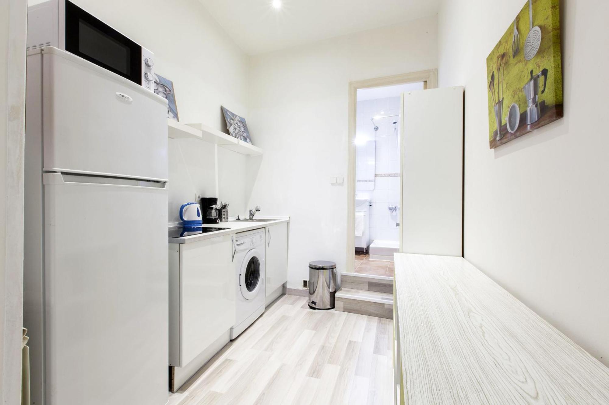 Apartamentos Day Madrid Tribunal Centro Gran Via Sol 외부 사진