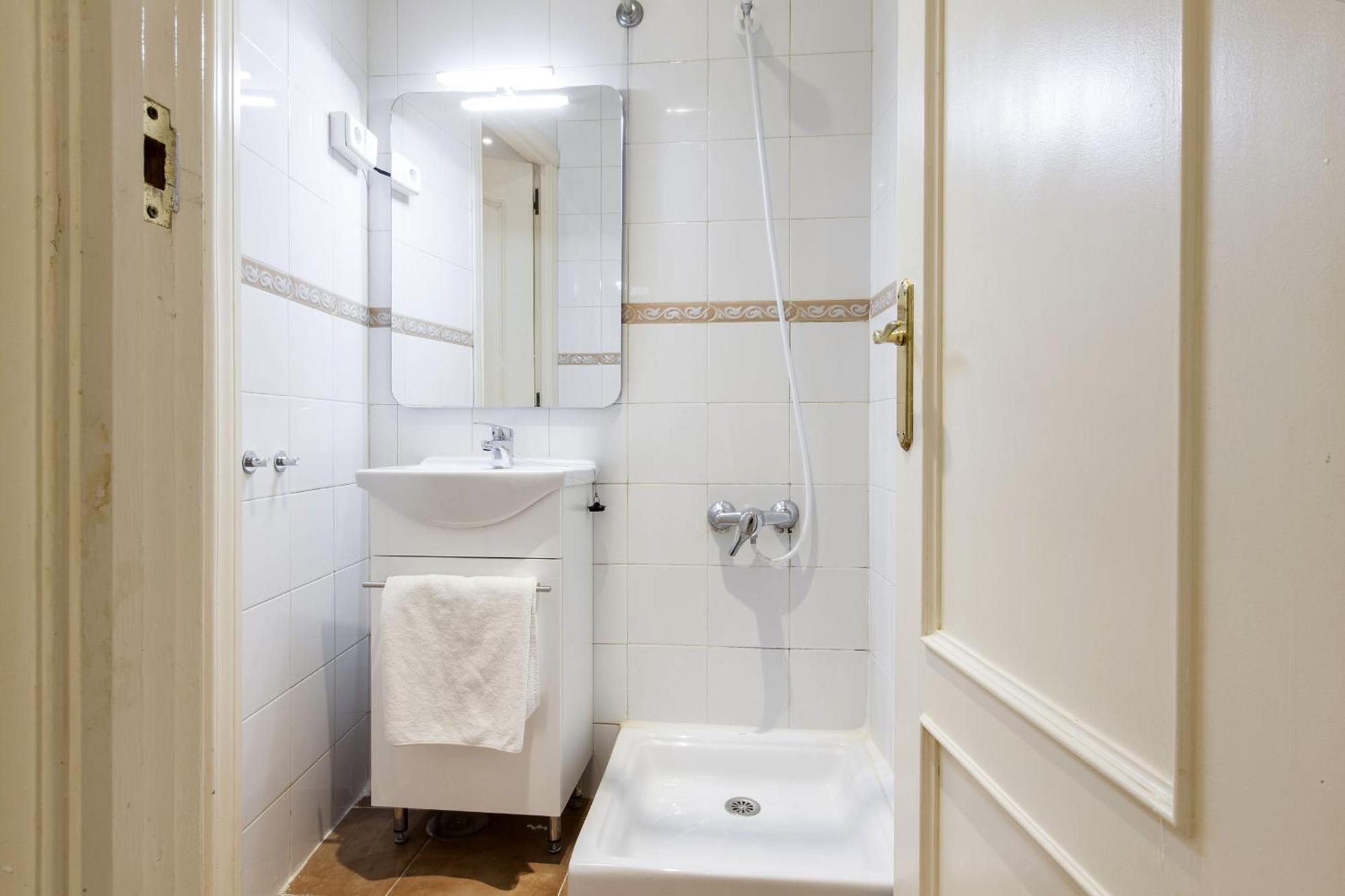 Apartamentos Day Madrid Tribunal Centro Gran Via Sol 외부 사진