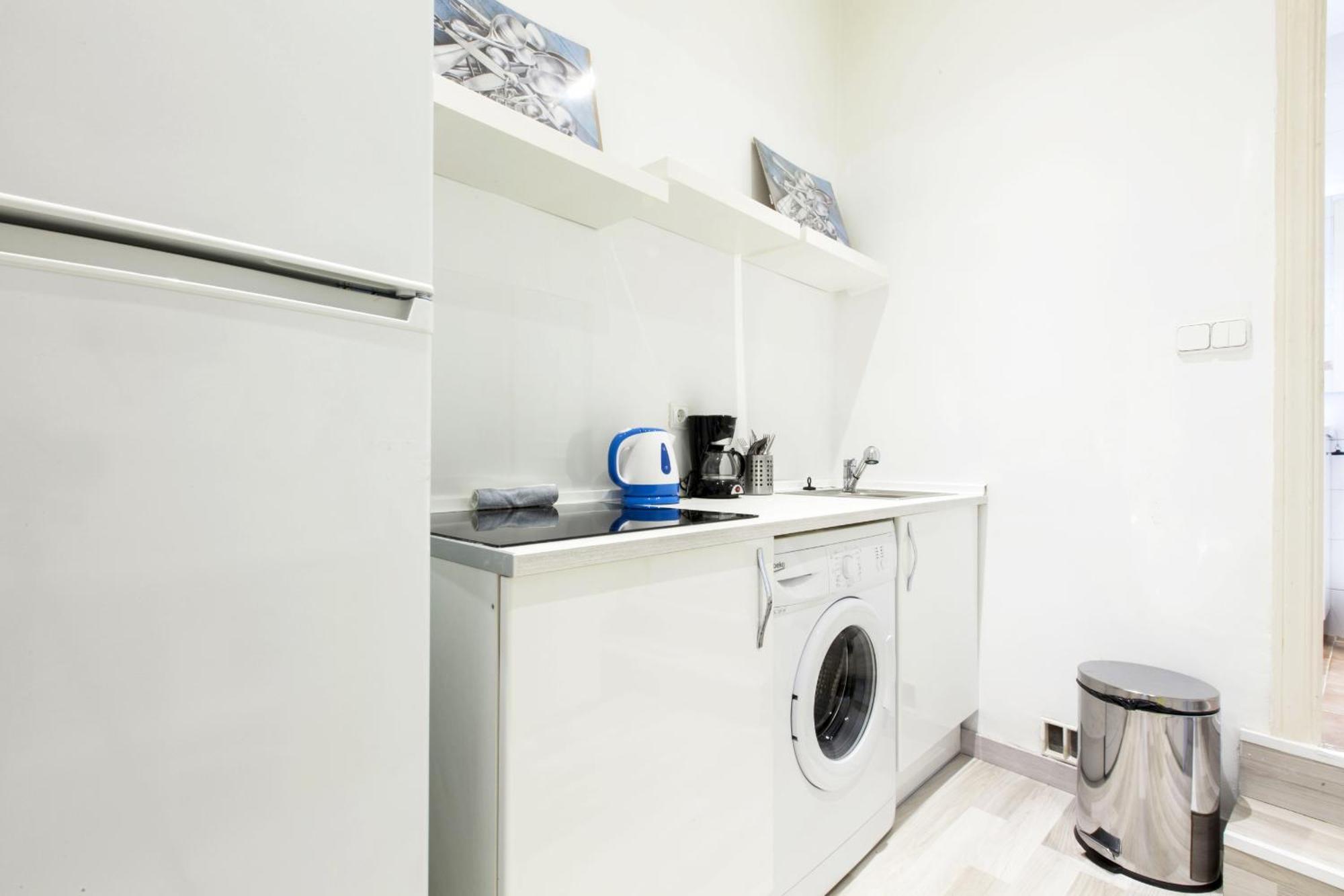 Apartamentos Day Madrid Tribunal Centro Gran Via Sol 외부 사진